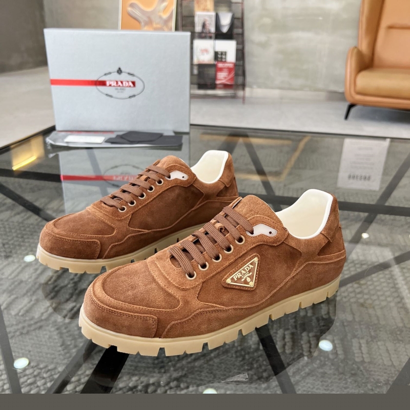 Pra*a casual shoes
